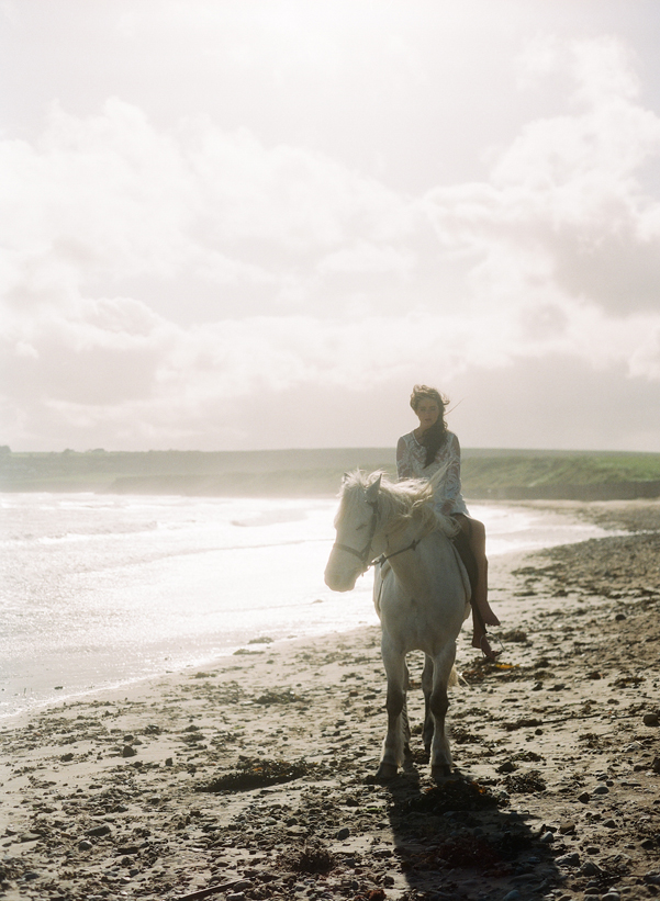 Irish Coastal Inspiration shoot with Style Serendipity